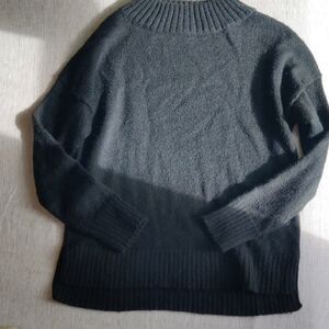 Tradlands Haven Mockneck Black Sweater